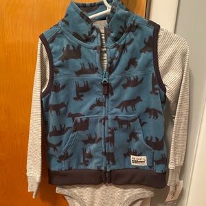 Long sleeve onesie and zip up vest